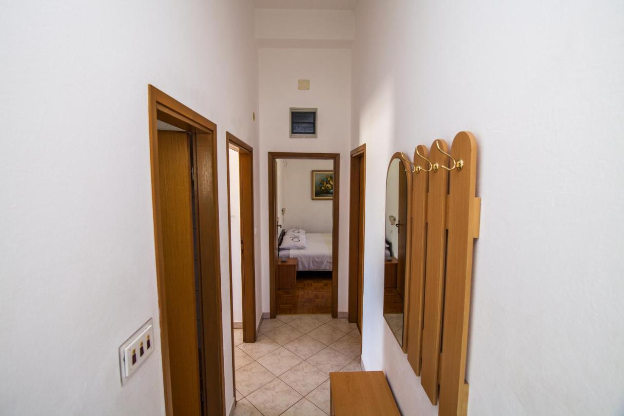 Apartman Kristina Apartment Banjole Exterior foto