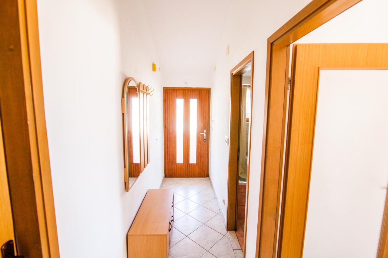 Apartman Kristina Apartment Banjole Exterior foto