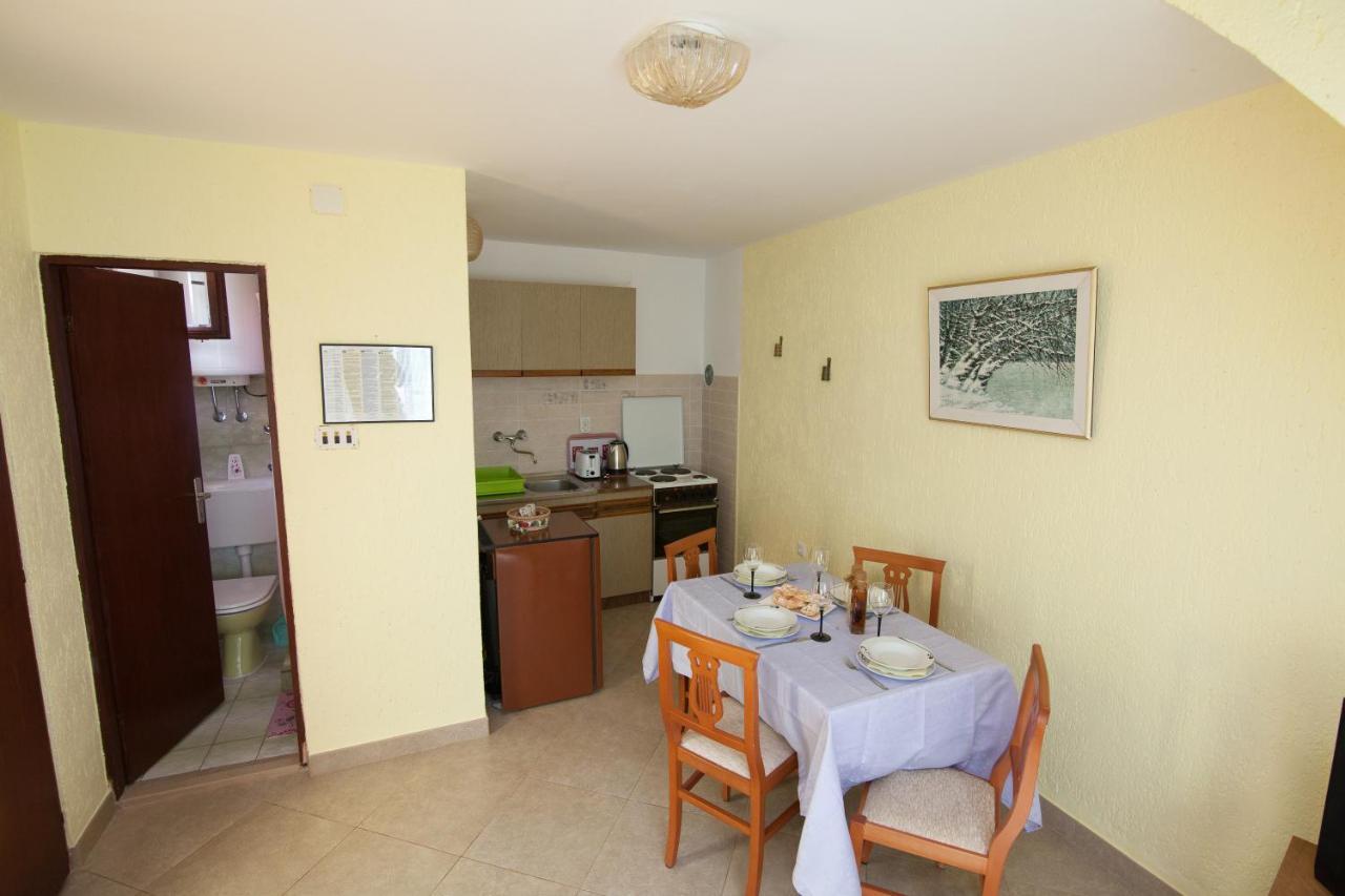 Apartman Kristina Apartment Banjole Exterior foto
